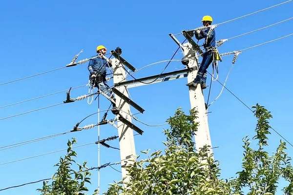 Iran's power industry warns of 30% energy deficit by next summer