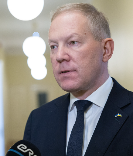 رییس کمیته خارجه استونی: غرب باید مردم ایران را علیه ترور دیکتاتوری اسلام‌گرا حمایت کند