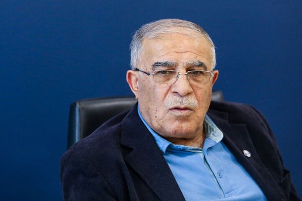 حسن روشن: ساپینتو پسرخاله مدیران استقلال است که با وجود محرومیت قرارداد بستند؟
