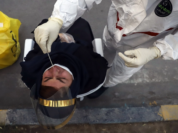 مدیرکل مرجع سلامت وزارت بهداشت، گزارشها درباره فروش تست منفی کرونا را تایید کرد