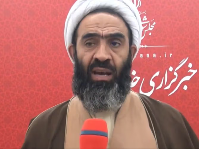 نائب إيراني يقلّل من الهجمات الأميركية: "لا شيء جديد.. والحياة مستمرة"