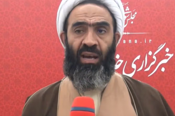 نائب إيراني يقلّل من الهجمات الأميركية: "لا شيء جديد.. والحياة مستمرة"