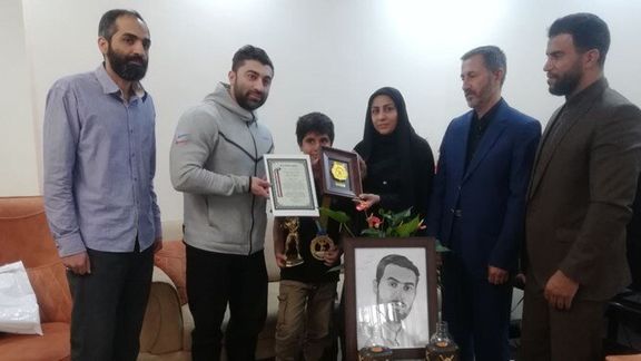 بدنسازی که مدالش را به آرمان علیوردی تقدیم کرد، به دلیل اهدای مدال به دوست دخترش، خط خورد