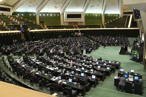 استبعاد عدد من كبار البرلمانيين الحاليين من الترشح للانتخابات المقبلة في إيران