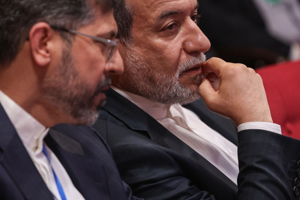 وزير الخارجية الإيراني: لست متأكدا من أننا وصلنا إلى نقطة اتفاق وشيك مع الولايات المتحدة