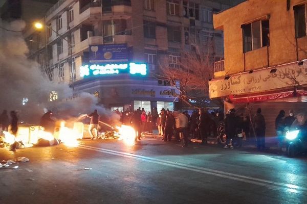 خانهای در غرب تهران که ۱۹ شب پناهگاه معترضان زخمی شد