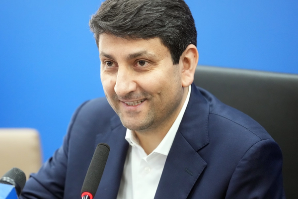 وزير الاتصالات الإيراني: تعطيل نظام تحديد المواقع هدفه "حماية أرواح المواطنين"