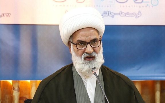 مرجع ديني بارز في إيران: المرأة غير المحجبة لا يمكن أن تكون أماً أو أختا جيدة