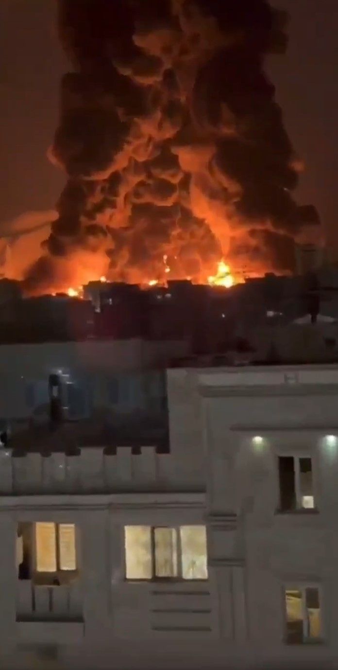 العاصمة الإيرانية طهران تشهد هجمات جوية عنيفة فجر الأحد