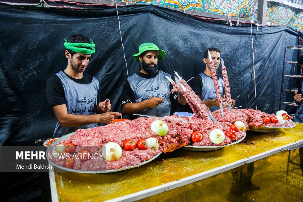 خبرگزاری حوزه علمیه: افراد عیاش آلوده از خارج برمی‌گردند اما زائران با عشق