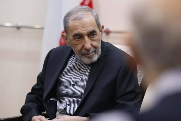 مستشار خامنئي: إيران ستمنع إنشاء "ممر ترامب" في القوقاز سواء مع روسيا أو بدونها