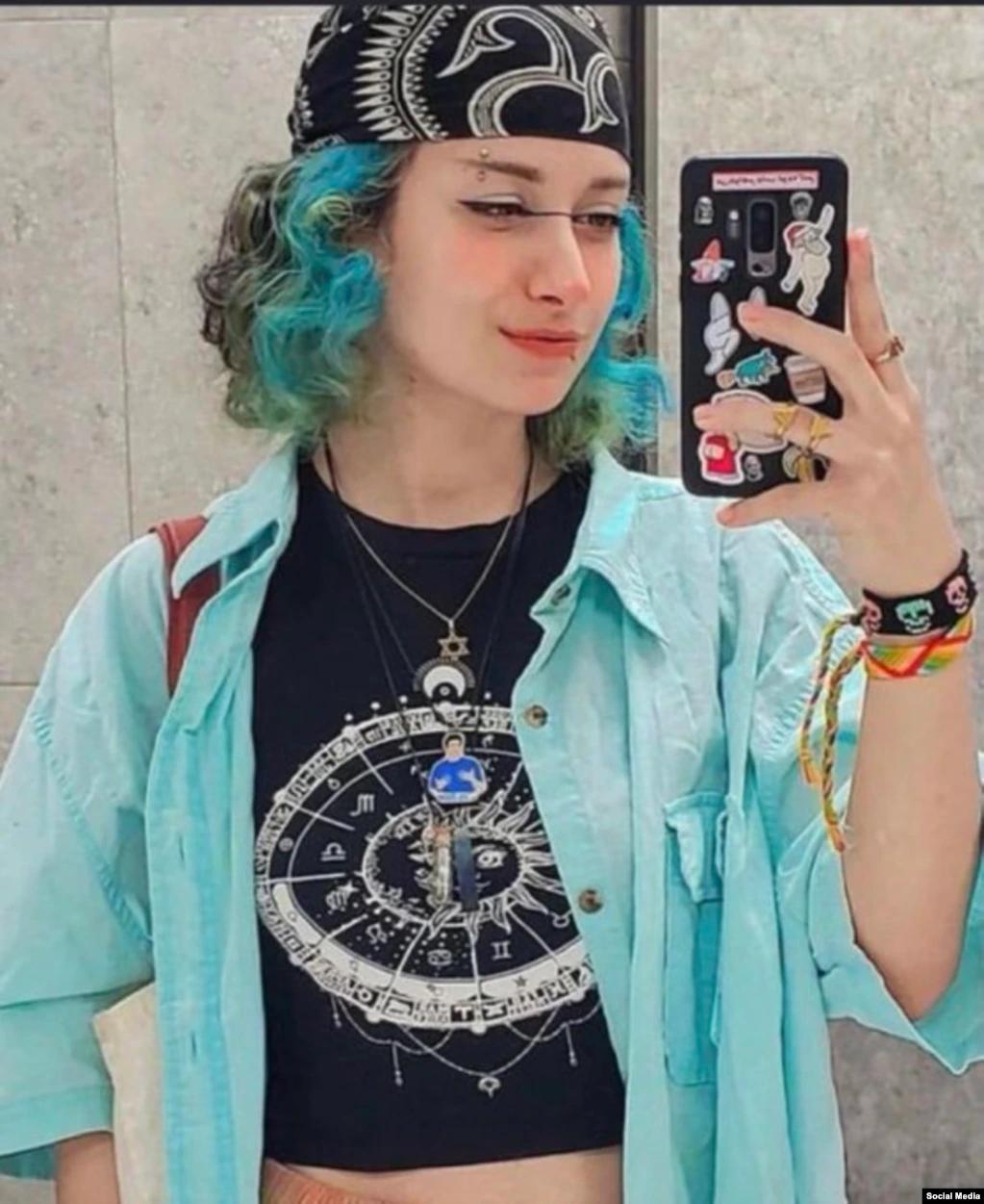 Many Detained Protesters In Iran On Hunger Strike