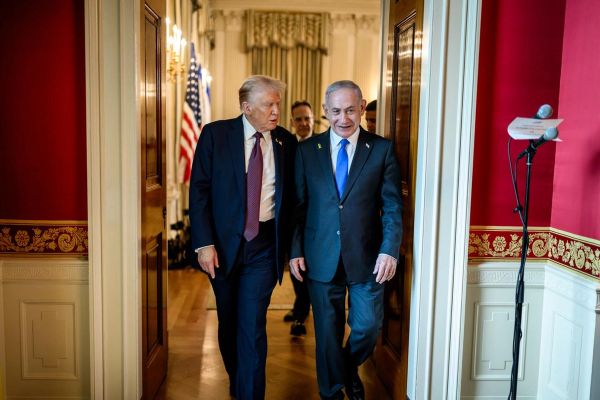 ترامب: في حال فشل الاتفاق مع طهران، سأدعم هجوم إسرائيل على برنامج إيران الصاروخي