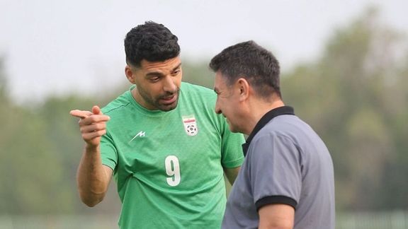 روزنامه نزدیک به پزشکیان: چرا تاج، احتمال ویزا نگرفتن طارمی را مطرح کرد تا همه حساس شوند؟