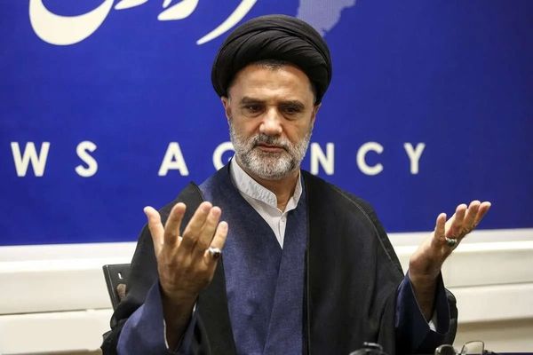 برلماني إيراني: الولايات المتحدة قبلت شروط إيران