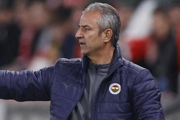 اسماعیل کارتال، سرمربی پیشین فنرباغچه، توافق با پرسپولیس را تکذیب کرد