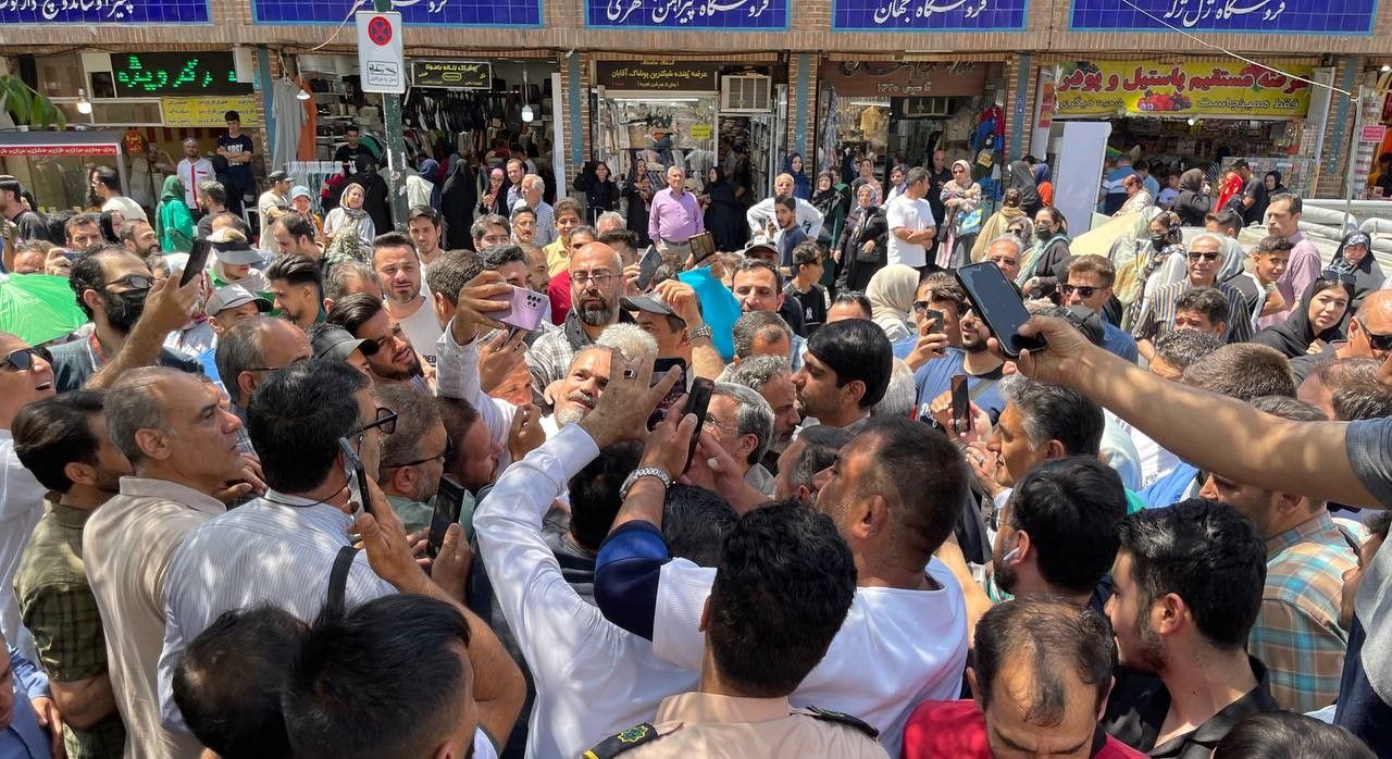 Mahmoud Ahmadinejad among his supporters in Tehran, June 6, 2024