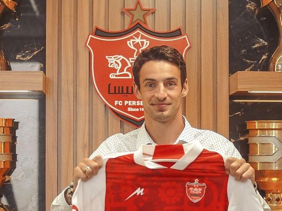 نقلوانتقالات تابستانی؛ گولسیانی و رمضانی تمدید کردند، فولاد گلر ازبک خرید