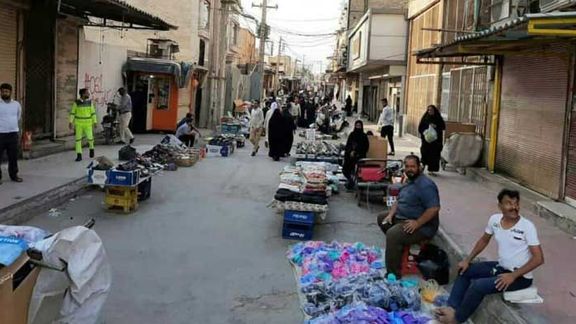 ستاد ملی مقابله با کرونا: دستفروشی در ۴۳ شهرستان ممنوع است