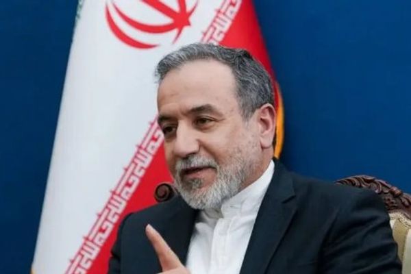 عباس عراقچی: تسلیم در برابر تهدیدها در دستور کار ما نیست