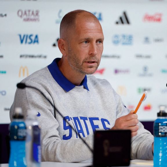 سئوالهای عجیب رسانههای داخل ایران از برهالتر؛چرا ناوگان آمریکا خلیج فارس را ترک نمیکند؟