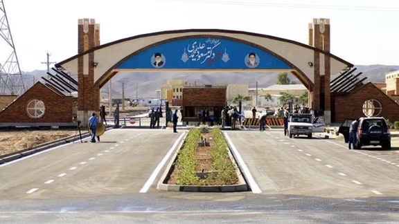 انتخاب سرنوشت‌ساز ترامپ در جنگ جمهوری اسلامی و اسرائیل: دیپلماسی یا بمب سنگرشکن؟