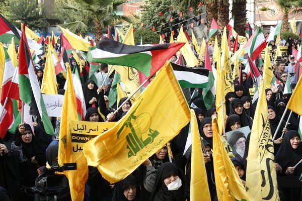 لبنان.. لقادة إيران: تدخلكم في شؤوننا "سافر وغير مقبول"