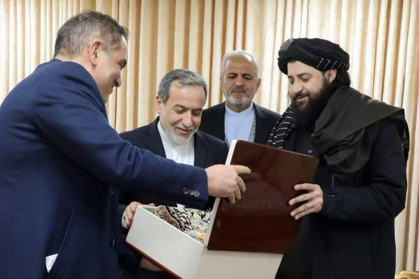 جمهوری اسلامی و طالبان در طراحی اپلیکیشنی برای رصد کاربران در افغانستان همکاری میکنند