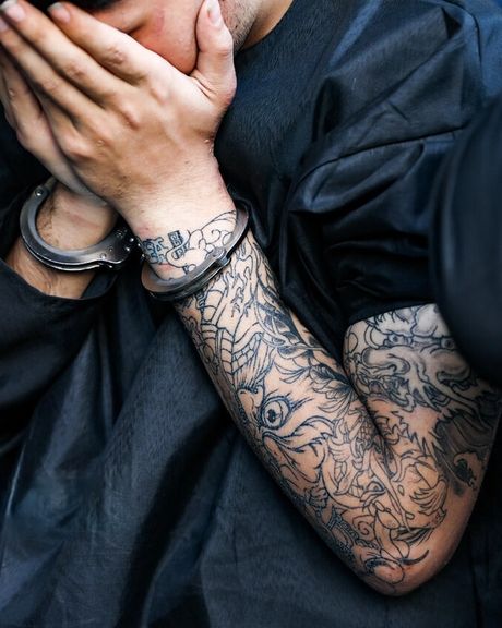 مصاحبه با یک سارق؛ عمدا سرقت کردم تا به زندان بروم و تتلو را ببینم