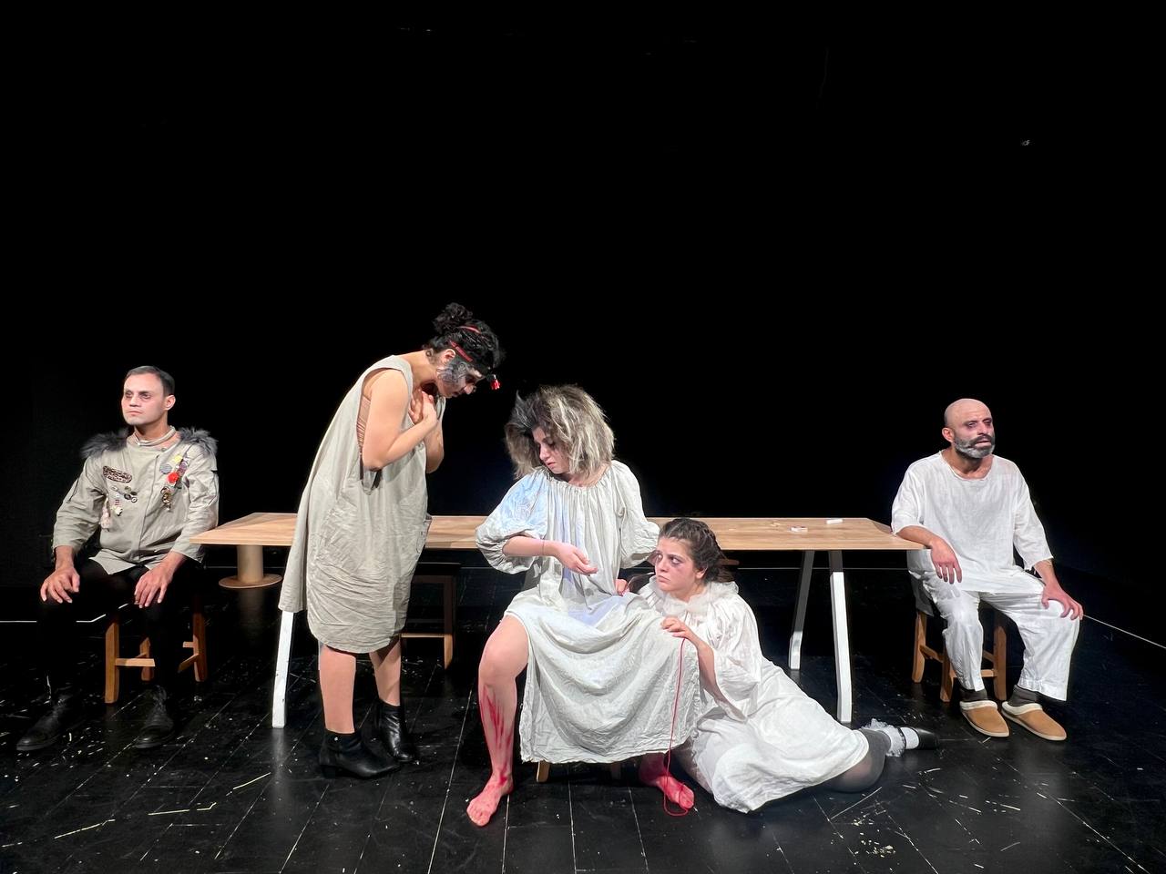 بند ناف؛ روایتی از یک جهان آخرالزمانی زیر سلطه دیکتاتورها