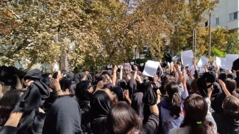 دانشگاه آزاد به واحدها دستور داد نام اساتید حامی اعتصابات سراسری را گزارش دهند