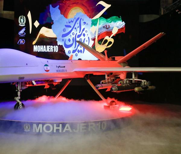 النظام الإيراني يكشف النقاب عن طائرة مسيرة جديدة "مماثلة" لطائرة أميركية