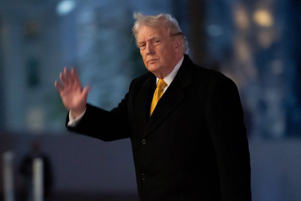 دونالد ترامپ به ایرانیان: کمک در راه است