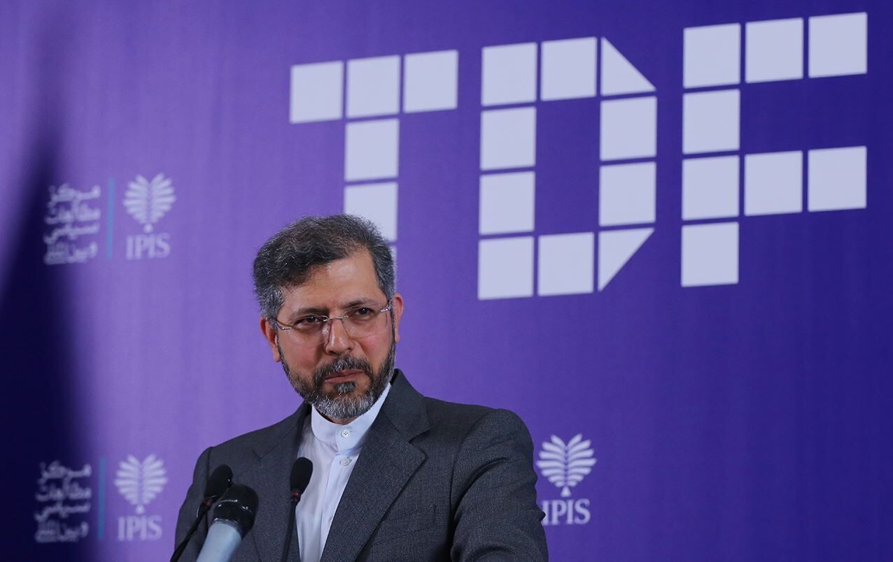 معاون وزارت خارجه جمهوری اسلامی مین‌گذاری در تنگه هرمز را تایید کرد