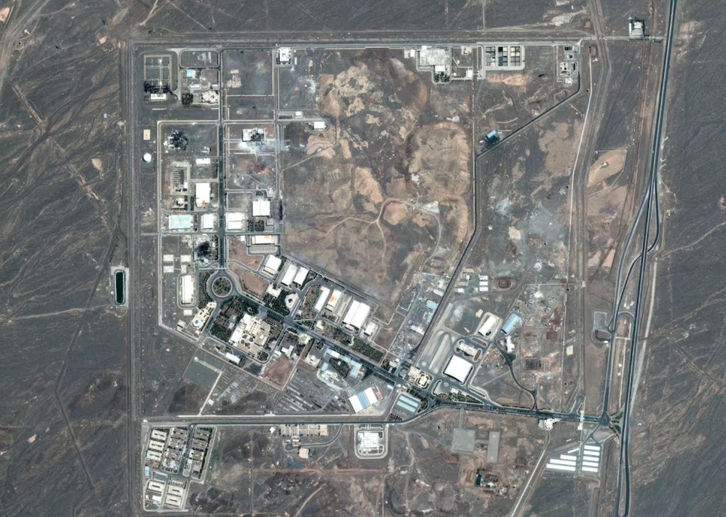 شروط آمریکا در ژنو: برچیدن ۳ سایت اتمی، تحویل ذخایر اورانیوم و حذف هرگونه «بند غروب»