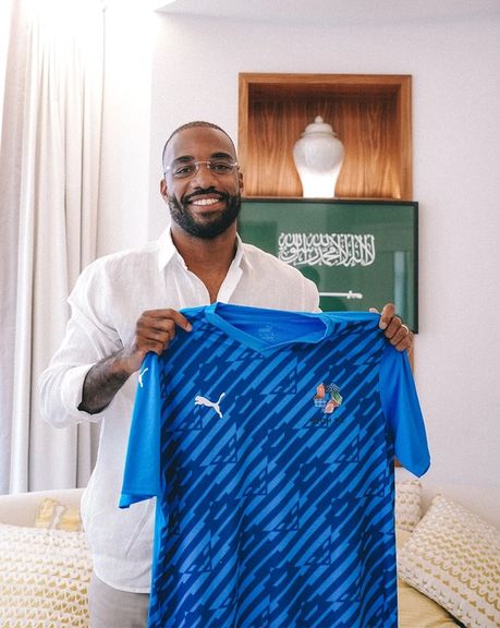 الکساندر لاکازت به نئوم عربستان سعودی پیوست