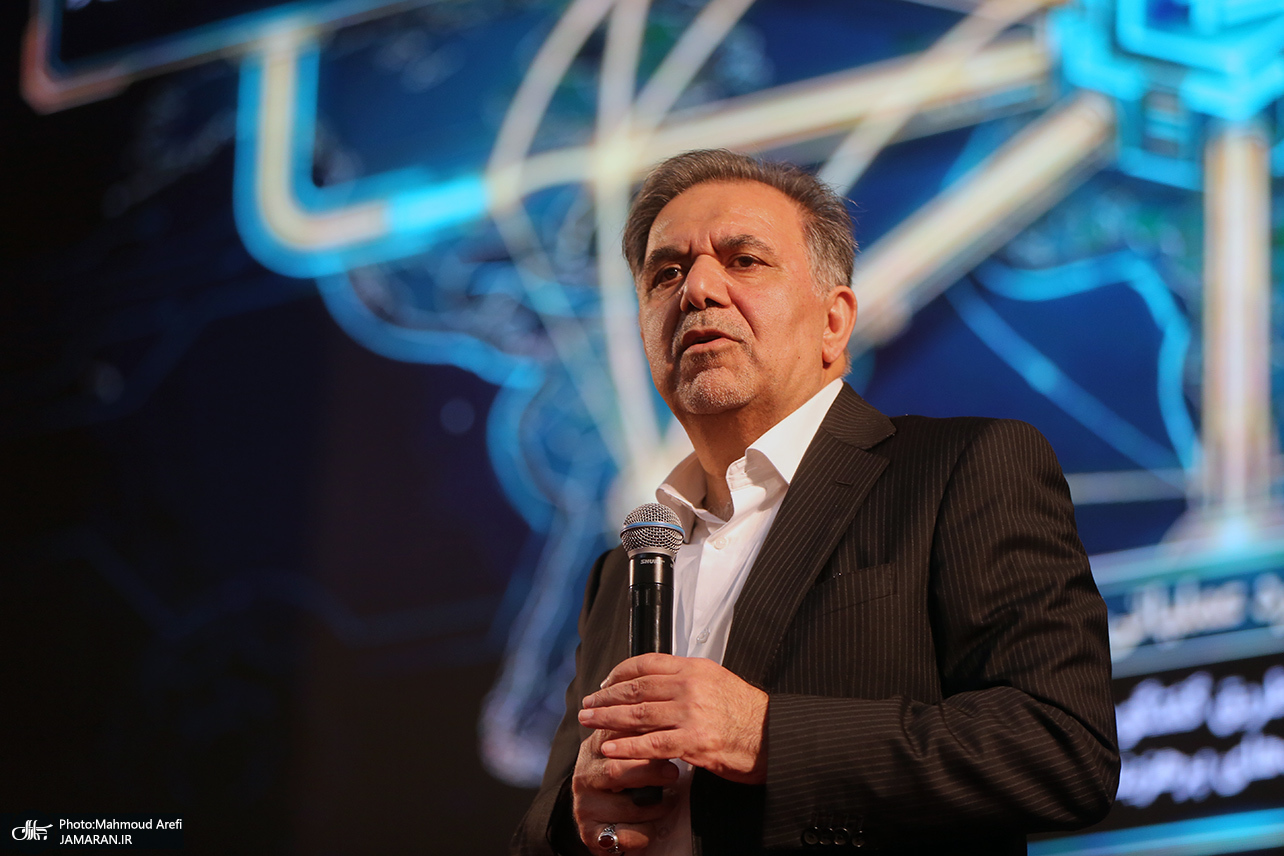 Abbas Akhoundi addresses the seminar held at the National Library of Iran in October 2026.