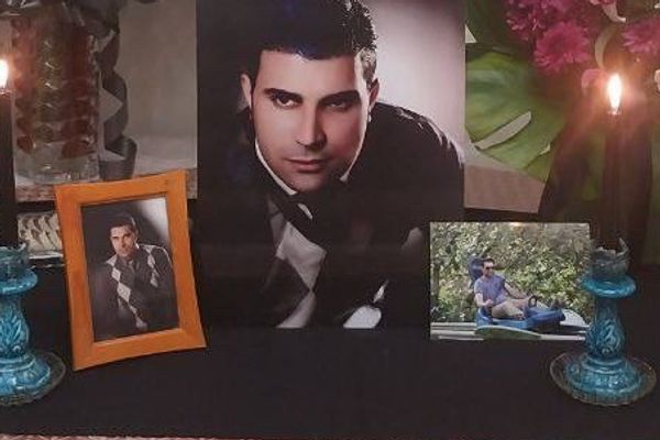 بابک پورمظاهری در استان البرز با شلیک نیروهای سرکوبگر به قلبش به قتل رسید