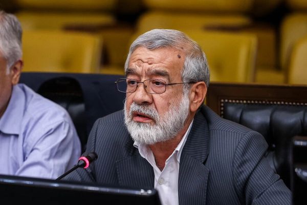 غضنفری، نماینده تهران: اگر آمریکا به ایران تعرض کند، ما هم واشینگتن را میزنیم