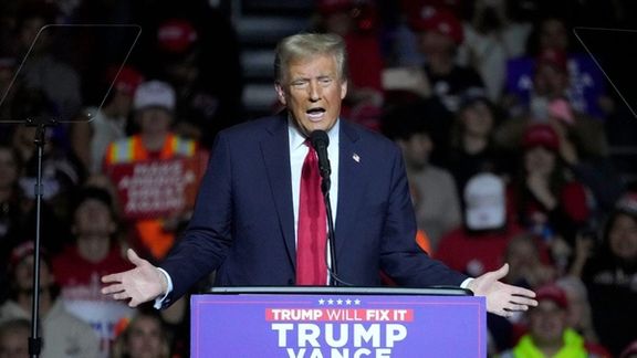 والاستریت ژورنال: ترامپ حمله نظامی را هم برای توقف برنامه اتمی تهران بررسی میکند