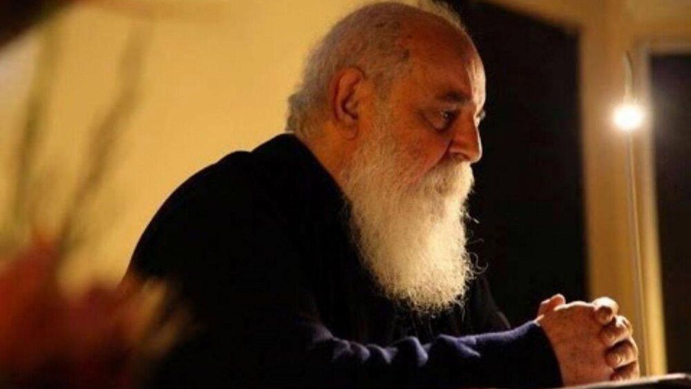 امیر هوشنگ ابتهاج، متخلص به سایه، شاعر سرشناس ایرانی درگذشت