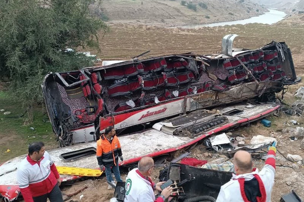 Bus crash in western Iran kills nine conscripts, injures 22 others