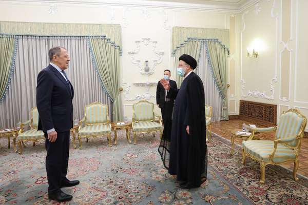Iranian News Outlet Suspended Over Critique Of Foreign Policy