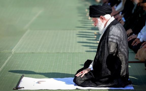 عضو مجلس خبرگان: خامنهای نیازمند کمک است