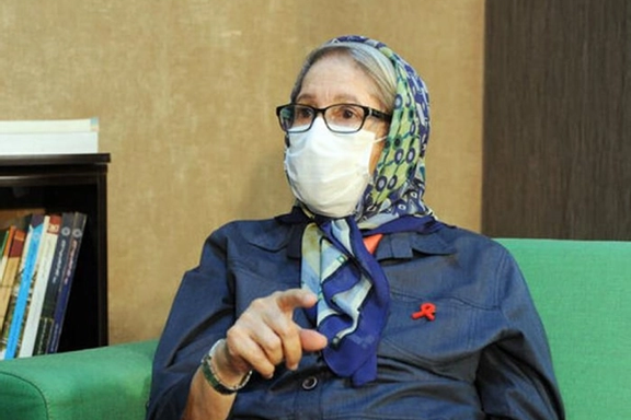 مینو محرز: اگر واکسن کرونا پولی شود، رتبه اول بیکفایتی در جهان را کسب میکنیم