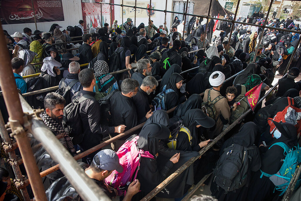 رغم الأزمة الاقتصادية.. النظام الإيراني يخصص 67.6 مليون دولار لدعم "زوار الأربعين"