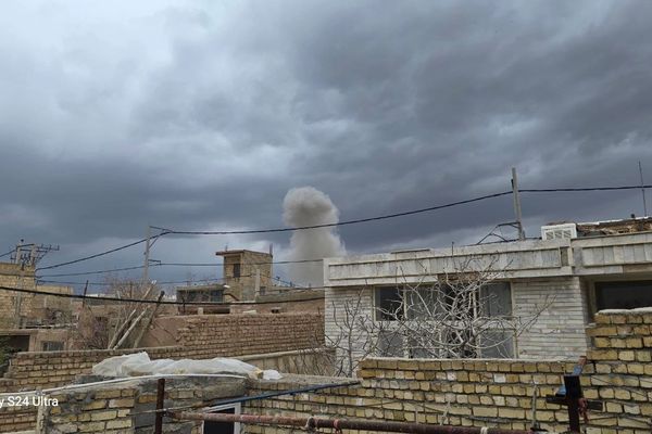 صدای انفجار مهیب در مناطق مختلف ایران از جمله تهران، تبریز و مشهد شنیده شد