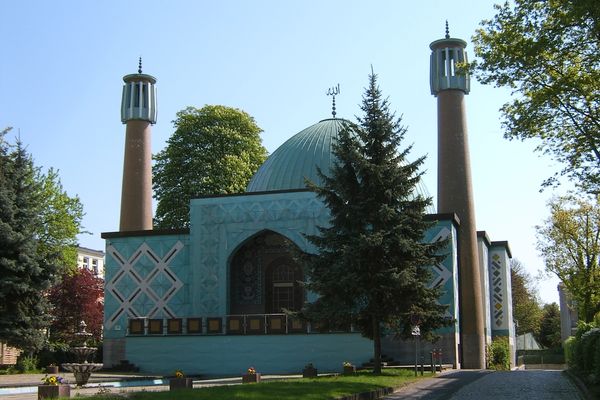 Green Party Leader Demands Action Against Islamic Center In Hamburg