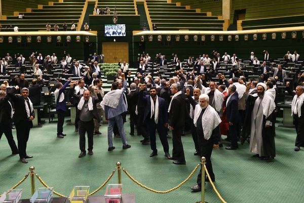 عضو کمیسیون انرژی مجلس: مردم در مصرف برق، گاز و آب صرفهجویی کنند