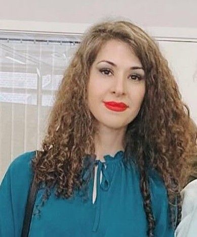 نادیا طریقی